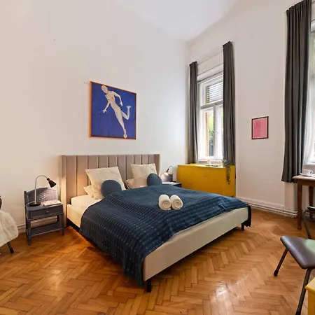 Designer 3br Loft & Mezzanine Near Synagogue * Budapešť