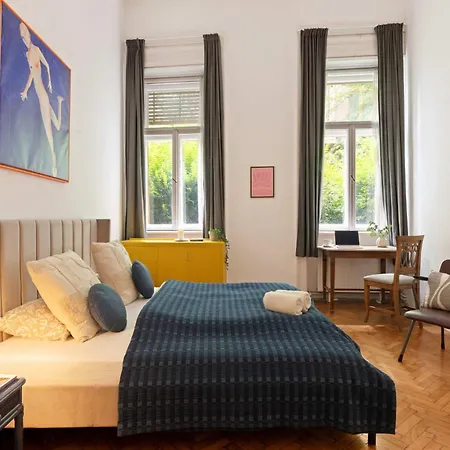 Apartmán Designer 3br Loft & Mezzanine Near Synagogue Budapešť