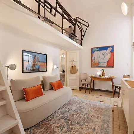 Designer 3br Loft&mezzanine Near Synagogue Appartamento