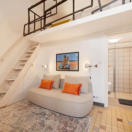 Designer 3br Loft & Mezzanine Near Synagogue