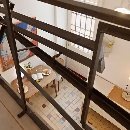 Designer 3br Loft & Mezzanine Near Synagogue Apartmán *