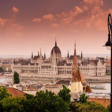 Apartment Designer 3br Loft & Mezzanine Near Synagogue Budapest